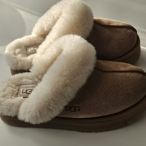 UGG size 7